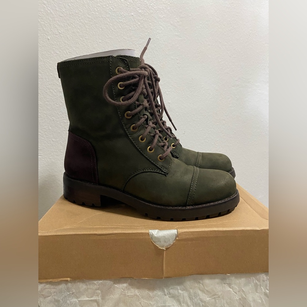 Olive Kilmer Leather Lace-Up Uggs